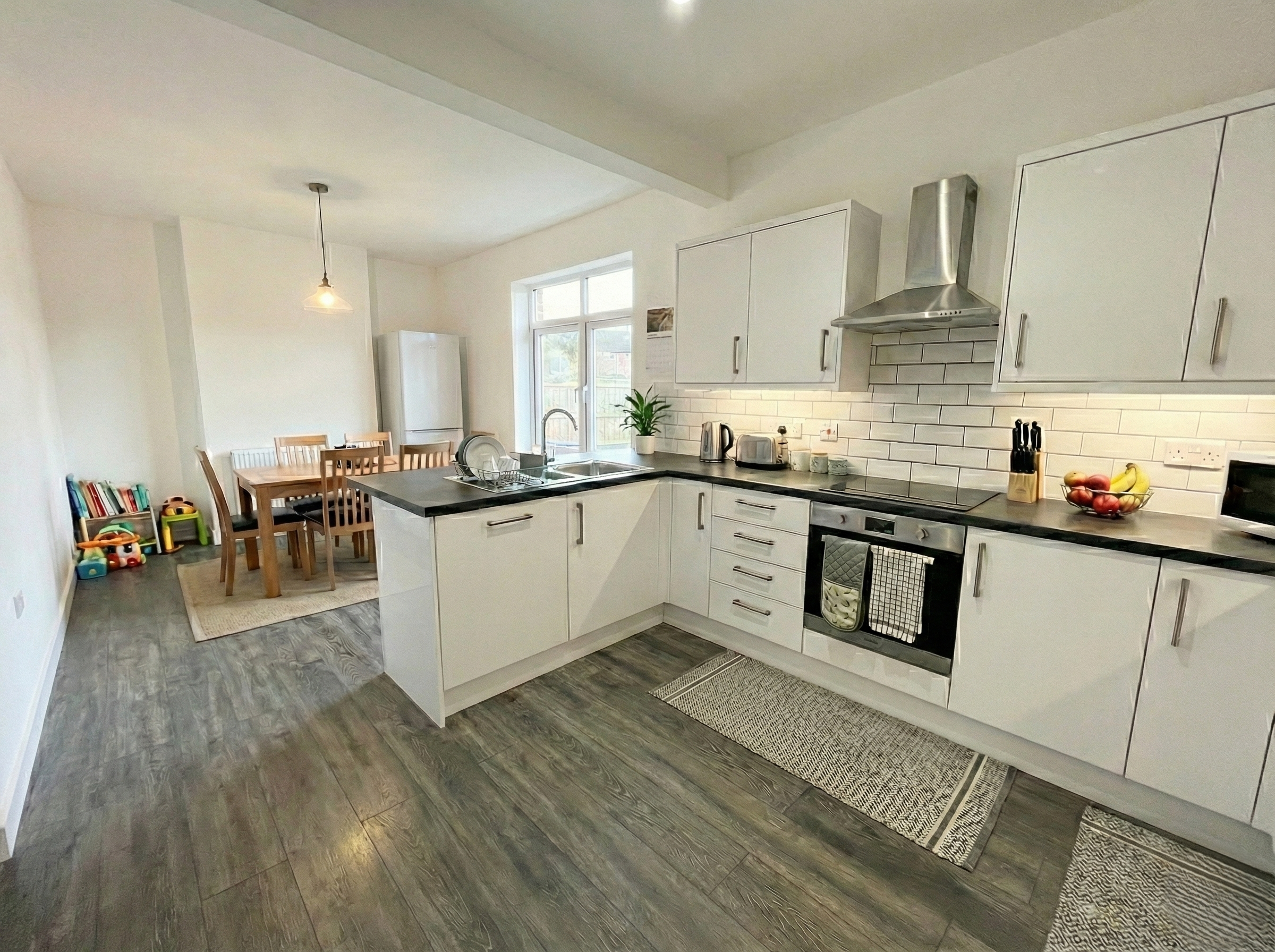 quality homes for care leavers 18+ kitchen